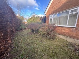 Photo 33- click for photo gallery